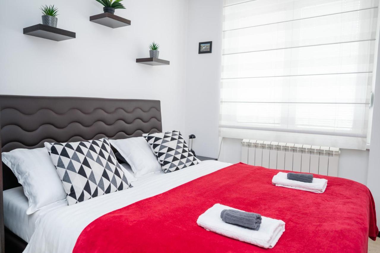 Bright 1Bdr Apartment In The City Center Sarajevo Exterior photo