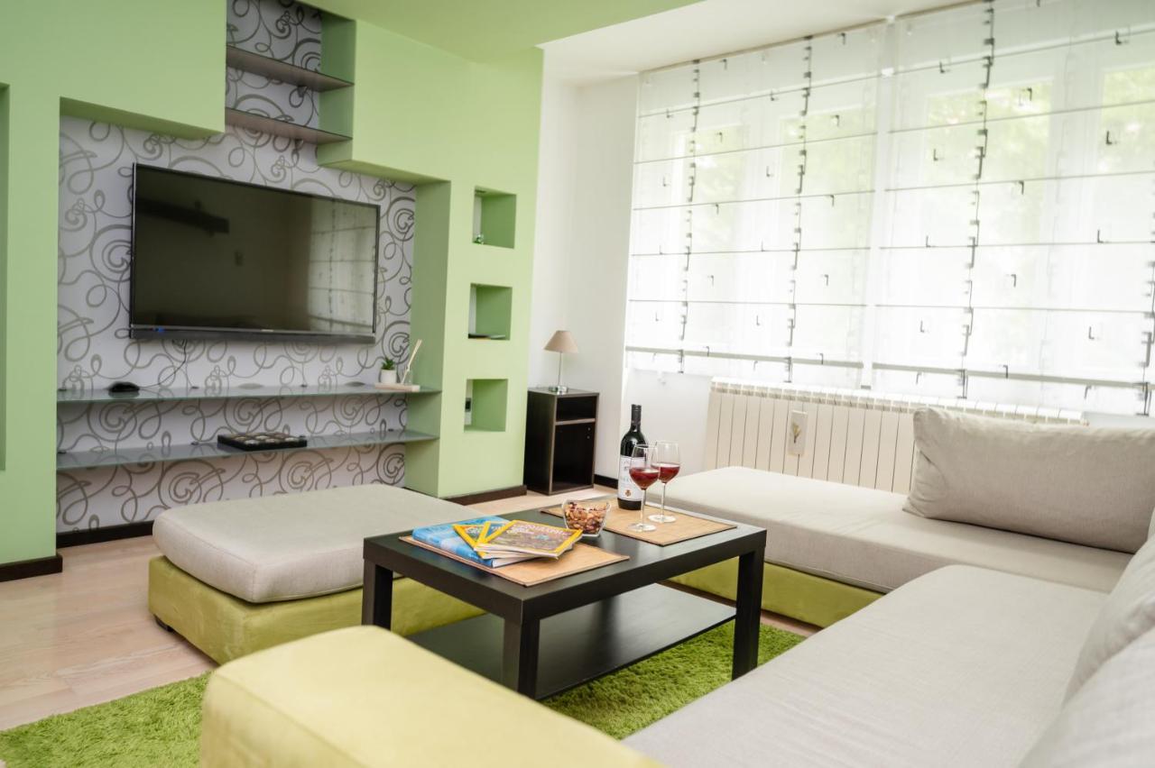 Bright 1Bdr Apartment In The City Center Sarajevo Exterior photo